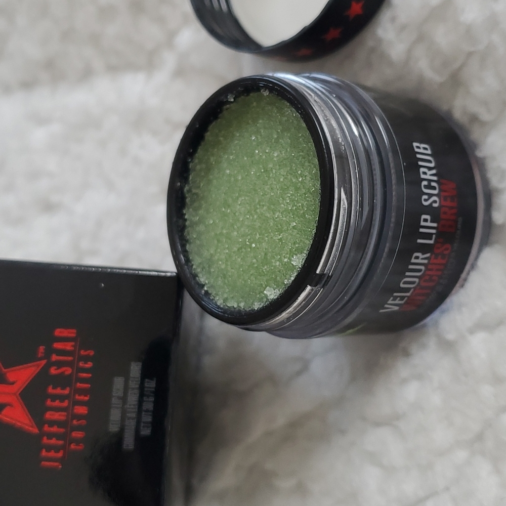 Jeffree Star Cosmetics Velour Lip Scrub Witches Brew - Picture 3 of 9